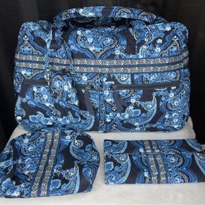 Lemon Hill Blue Paisley Quilted Bag Set
